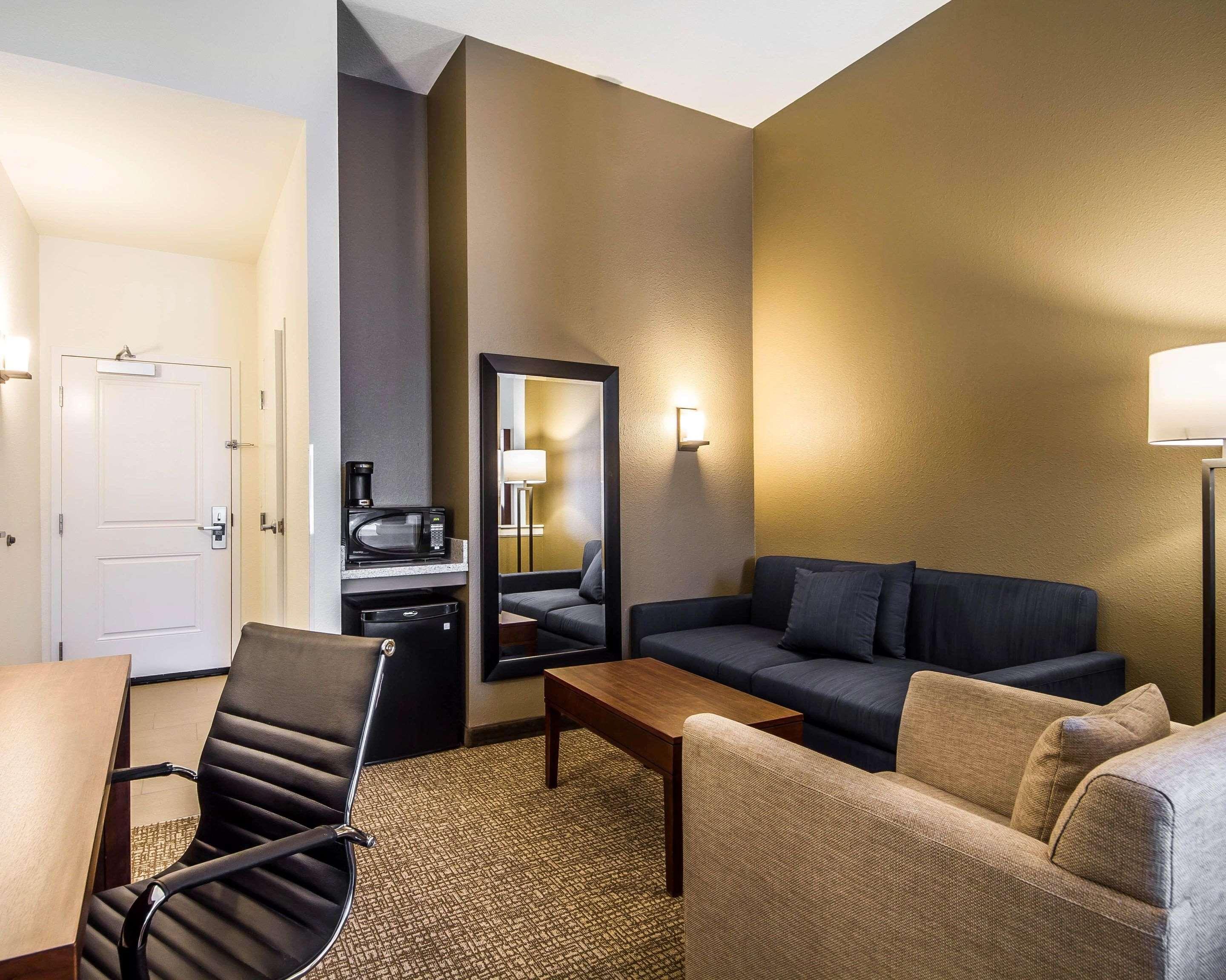 Comfort Suites Woodland - Sacramento Airport Exterior foto